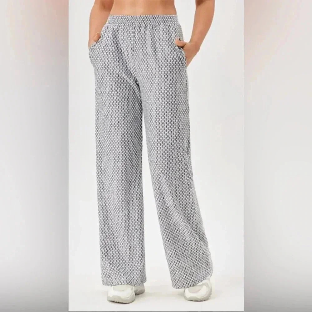 The commense pants y jumpsuit for women’s